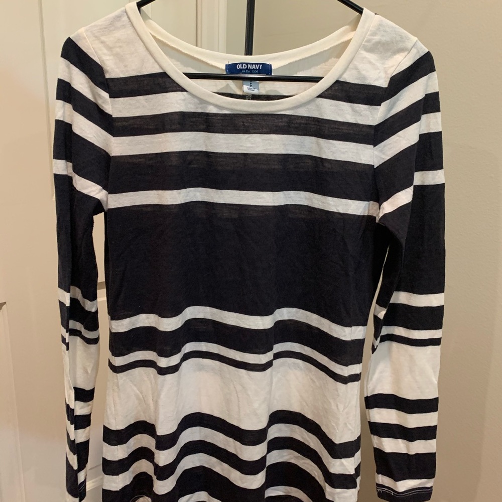 Old Navy striped top